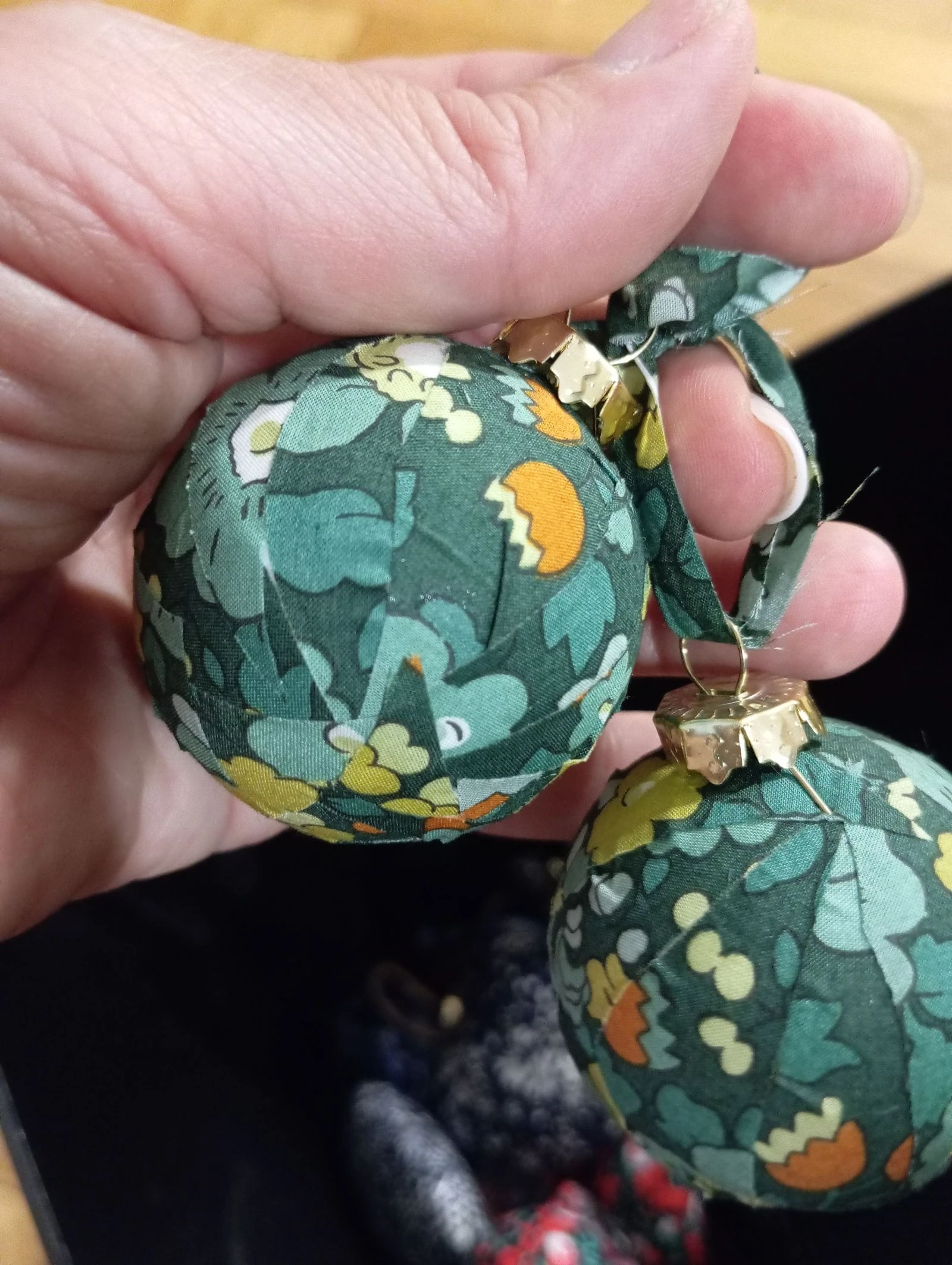 Set van twee kleine liberty kerstballen – photo 3